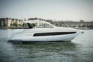 Cruisers Yachts 39 EXPRESS COUPE