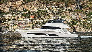 Riviera 68 Sports Motor Yacht 